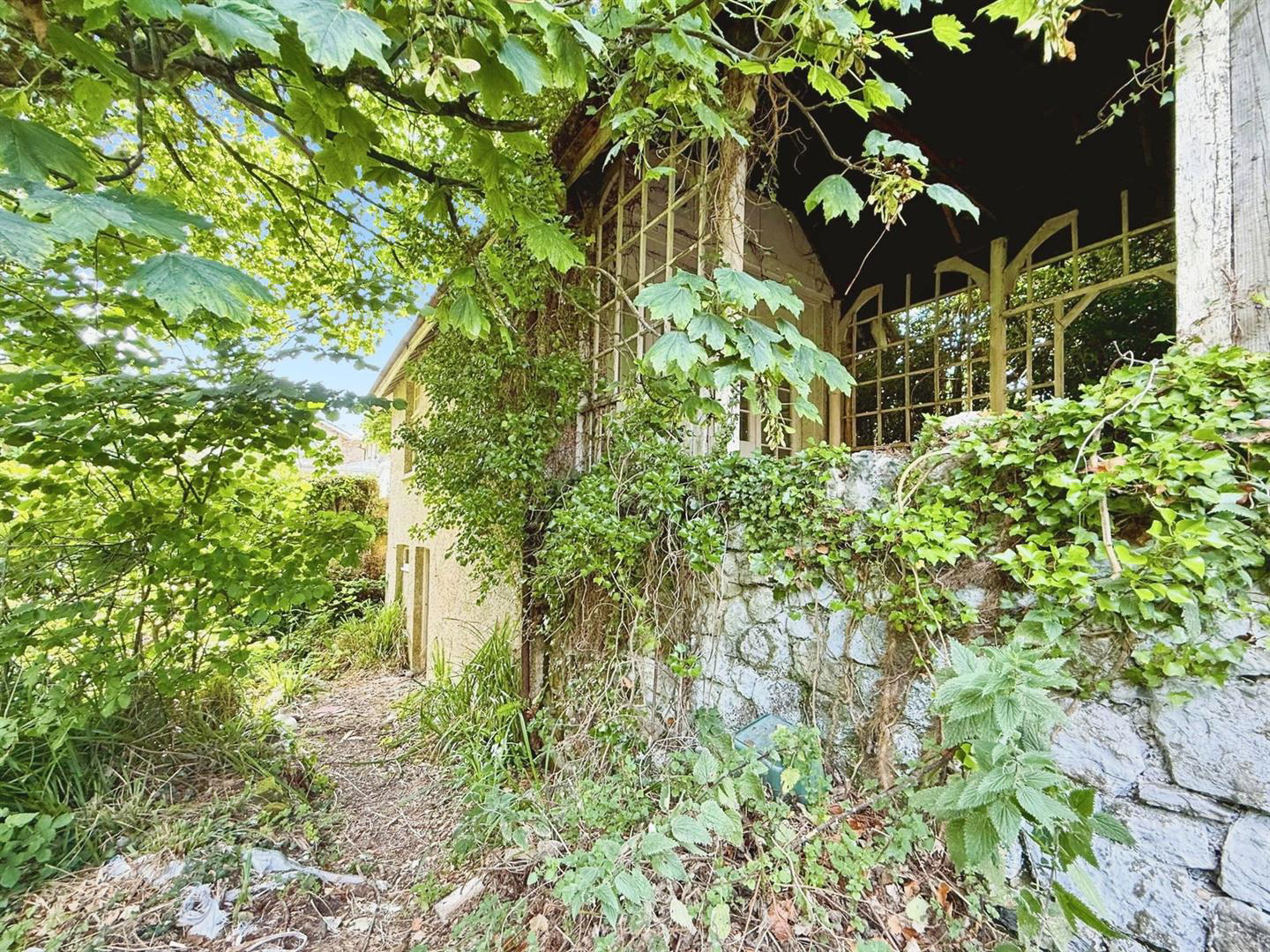 8 Church Road, photo 14