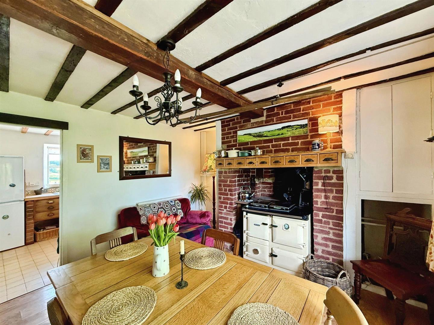 Whitcombe Road, photo 5