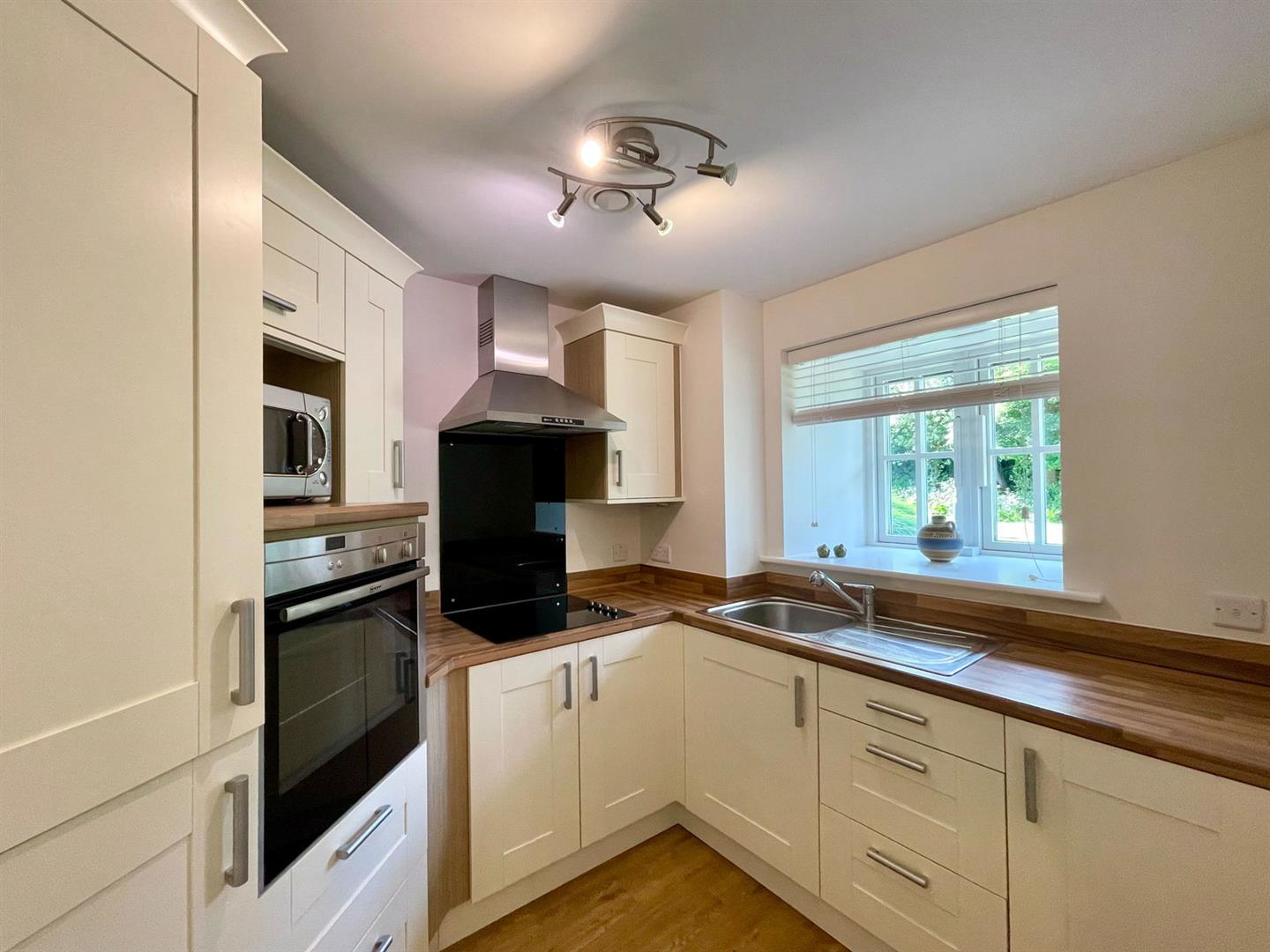 Church Road, Bembridge, photo 3