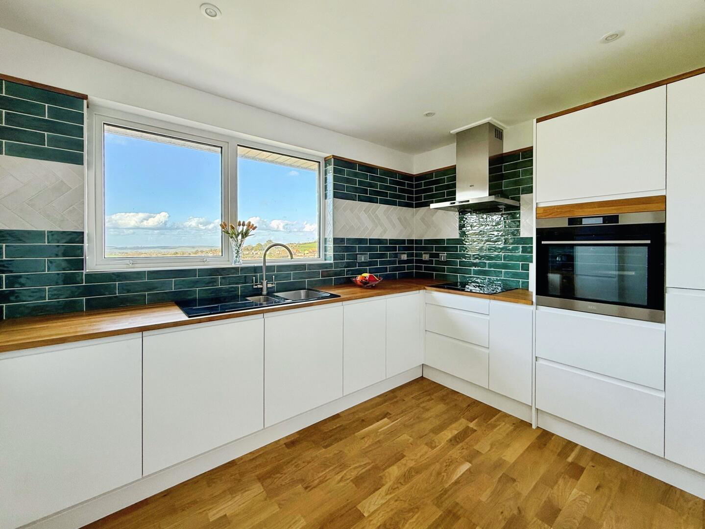 Stenbury View, Wroxall., photo 3