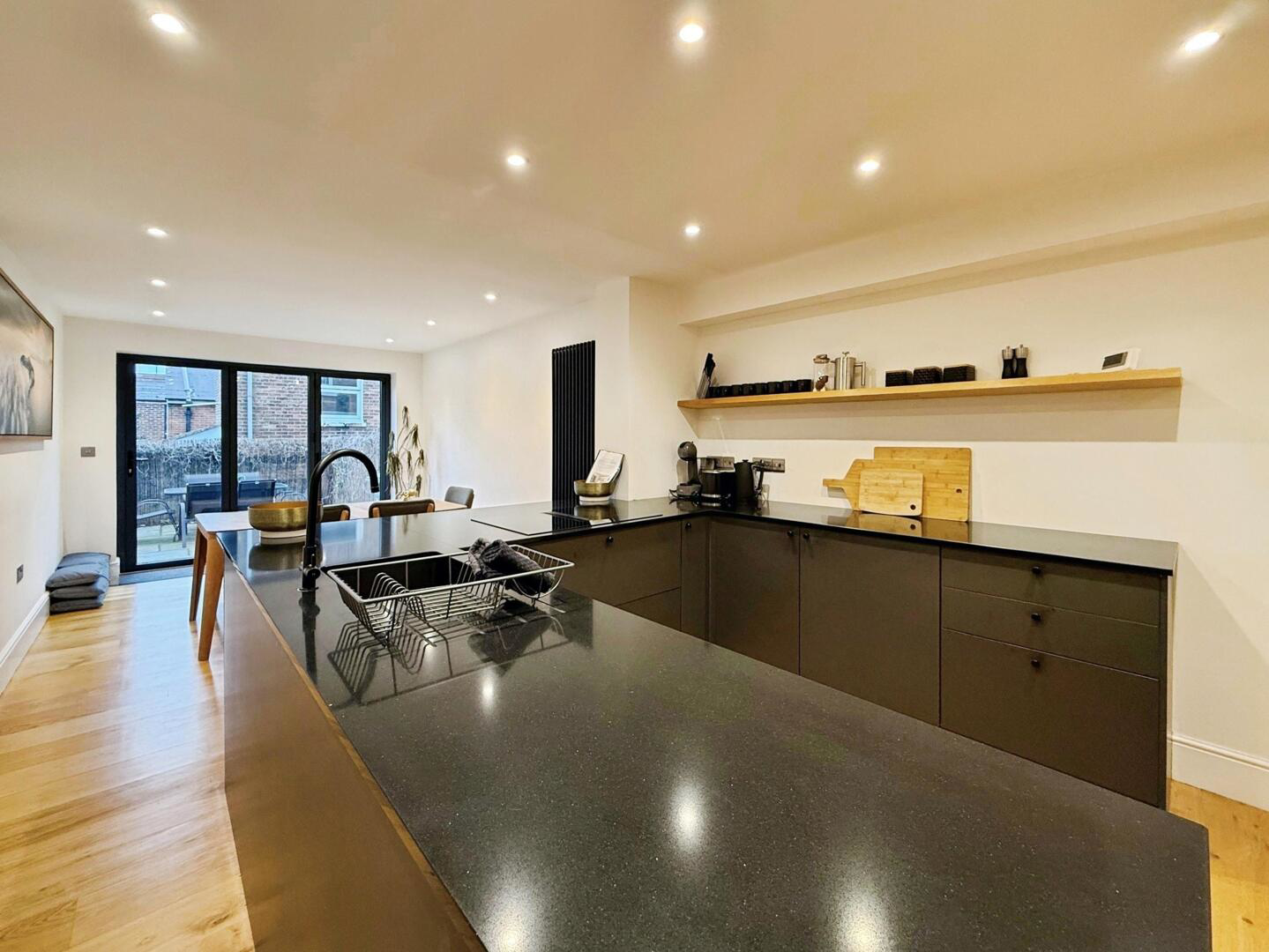Victoria Road, Cowes, photo 5
