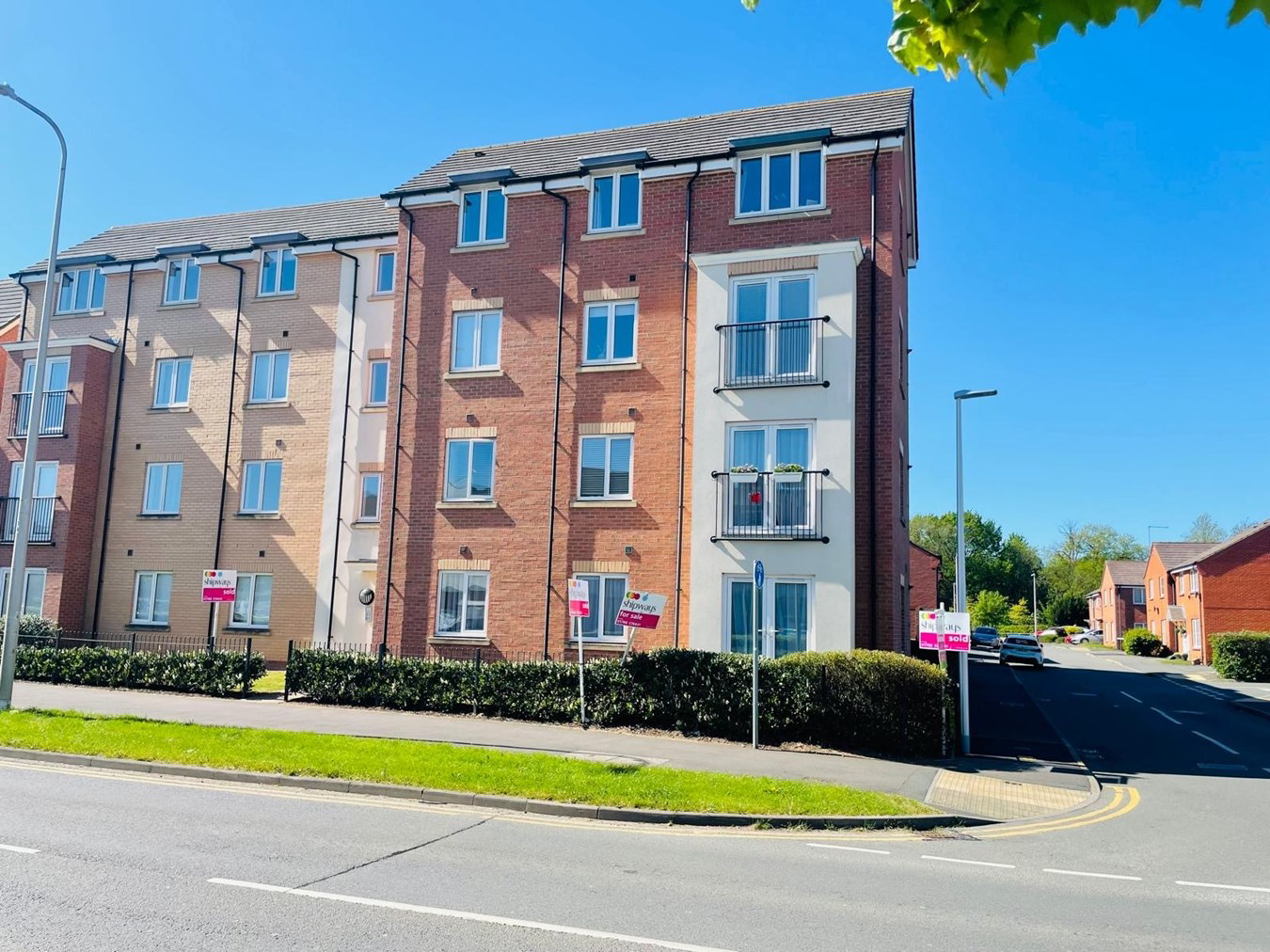 Signalman Court
