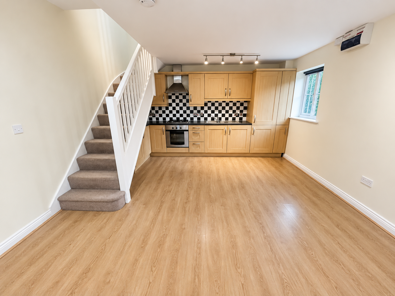 Lowry Court, Lower Street, Hillmorton, Rugby, CV21, photo 9