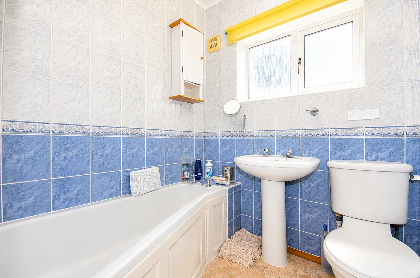 Glebe Crescent, New Bilton, Rugby, CV21, photo 8