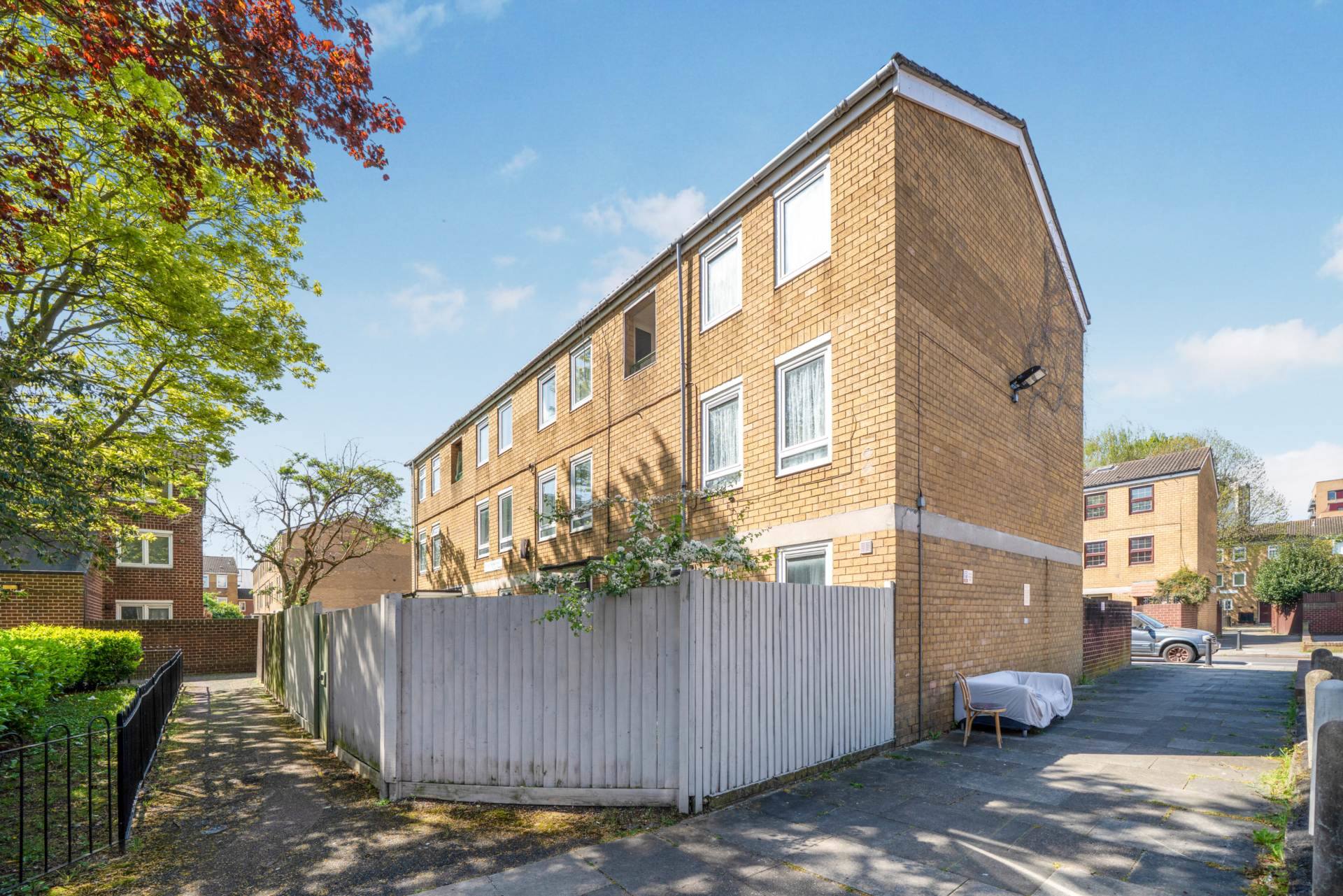 Houghton Close, London
