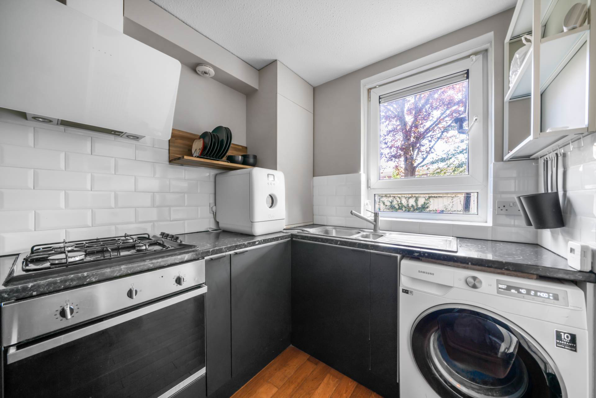 Houghton Close, London, photo 16