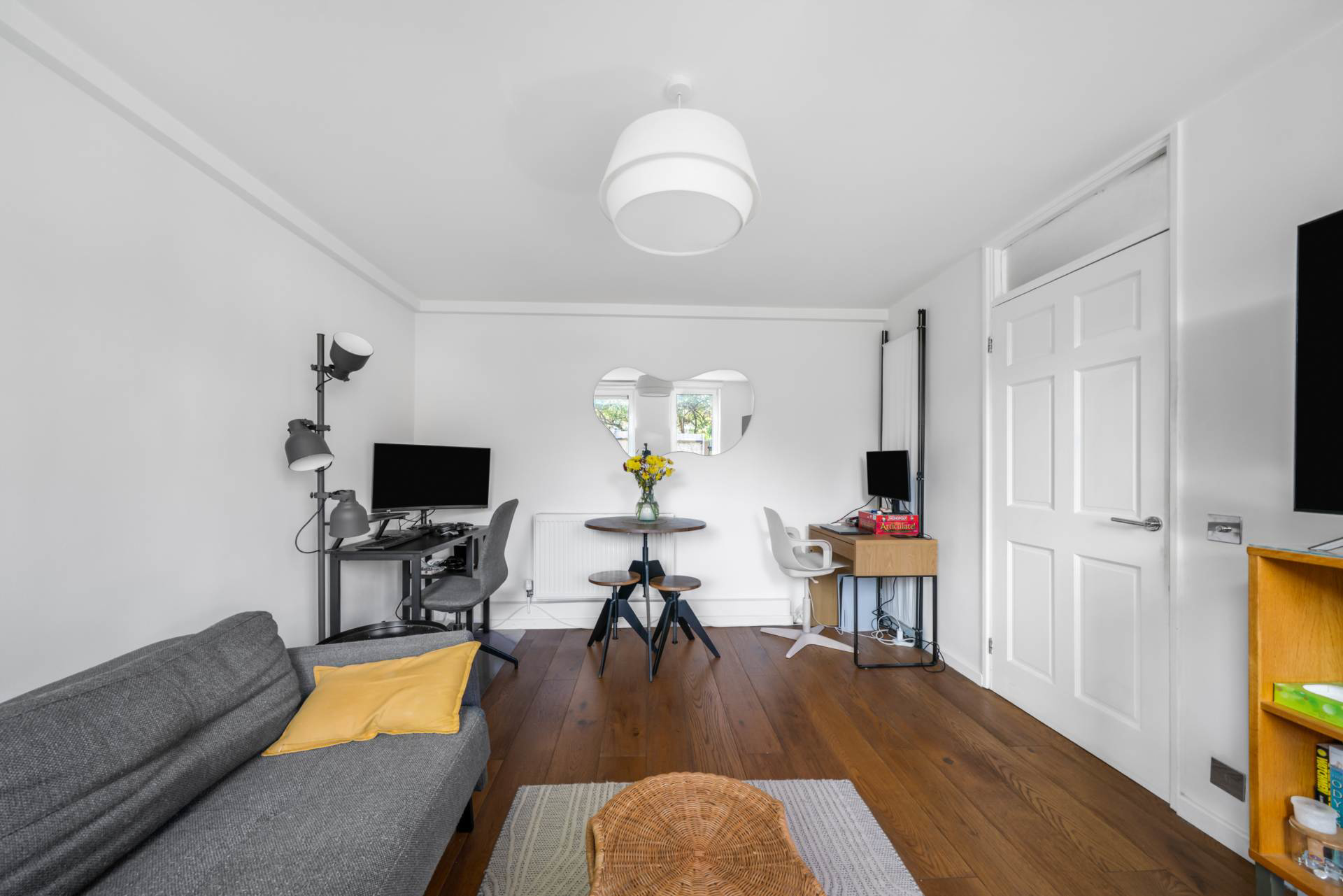 Houghton Close, London, photo 8
