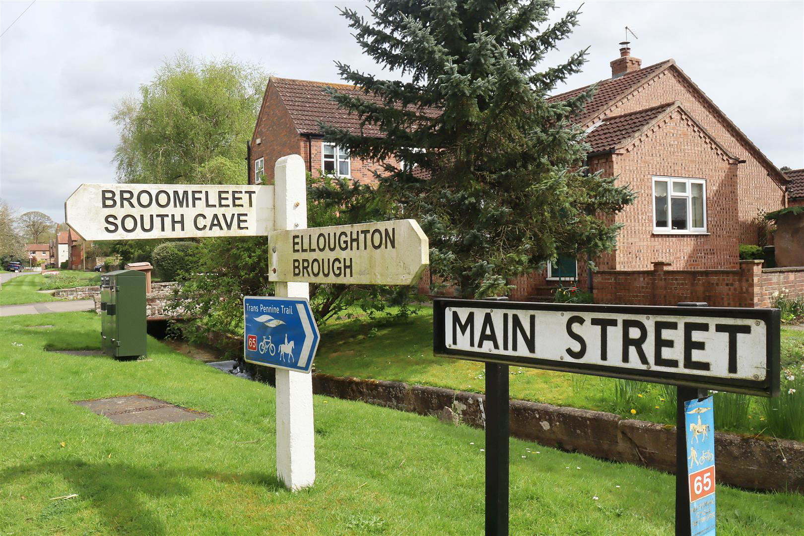 Main Street, Ellerker, photo 29