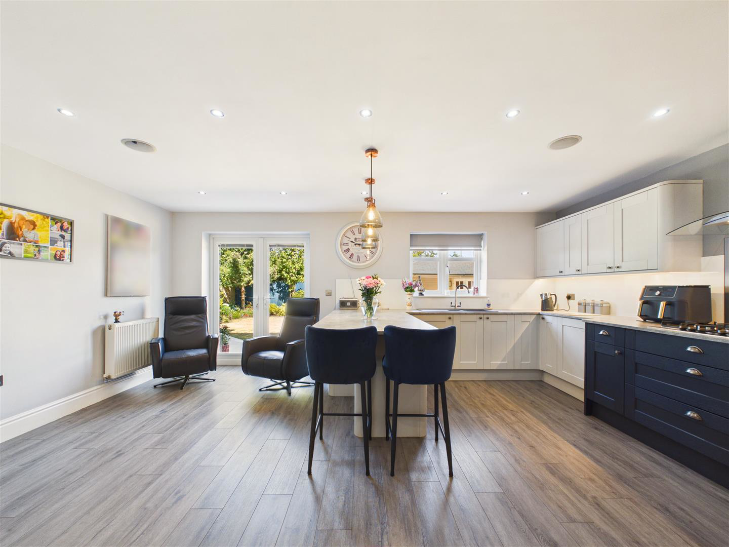 Meadow Court, Newport, photo 7