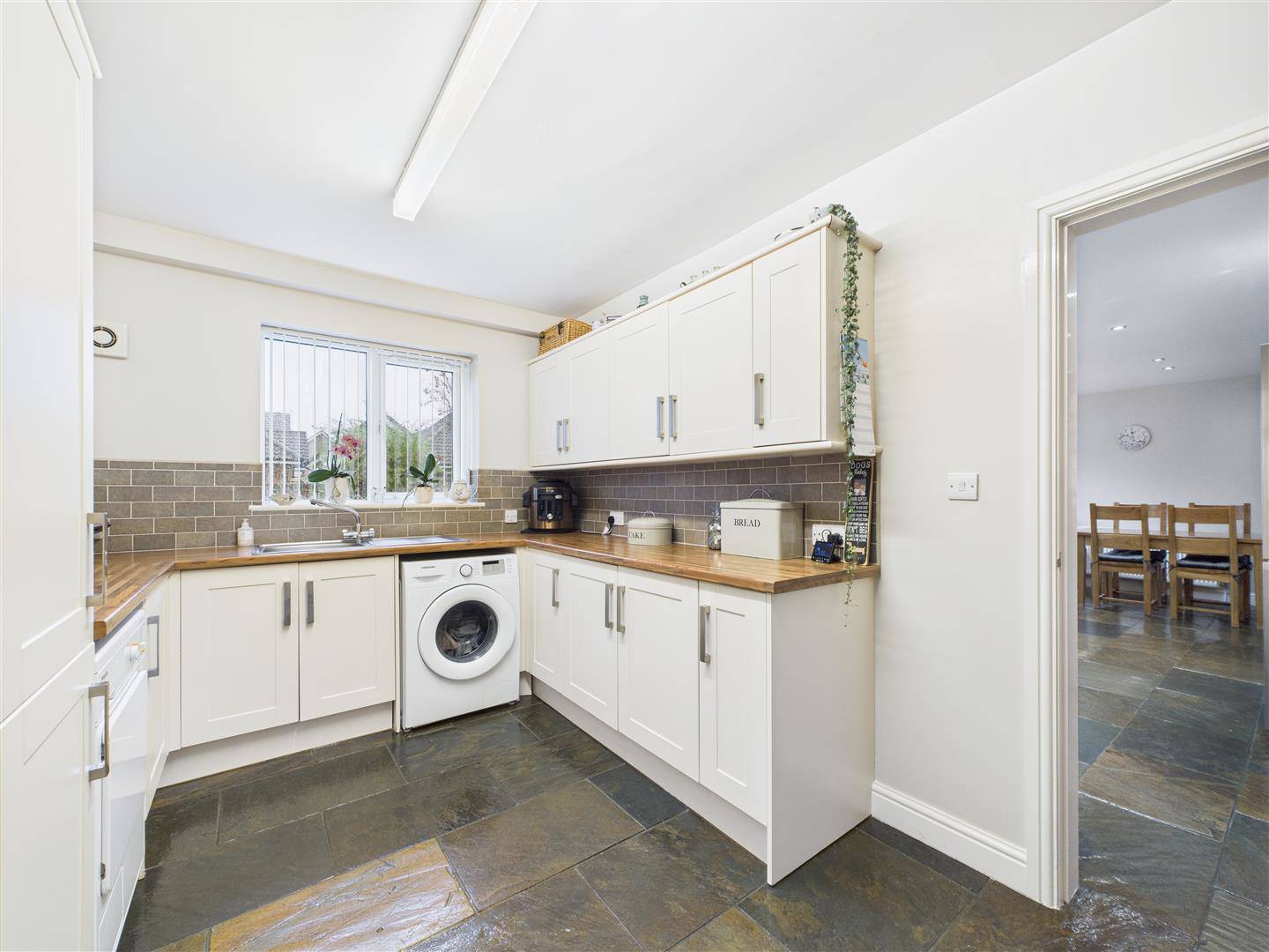 Sandholme Road, Gilberdyke, photo 7