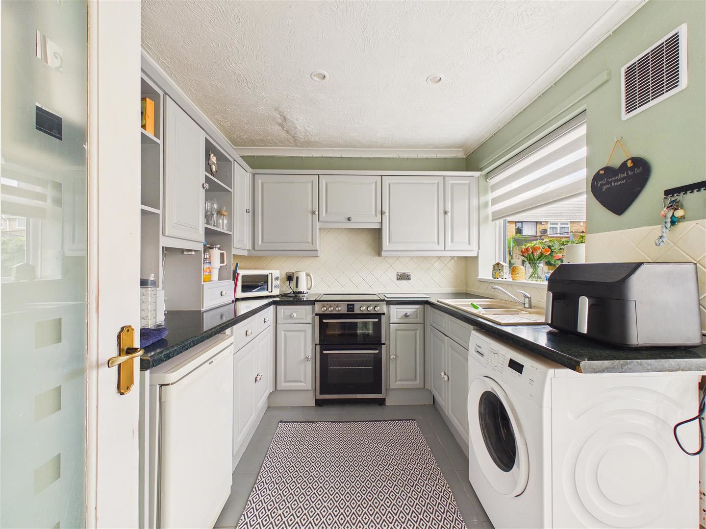 Barnetby Road, Hessle, photo 4