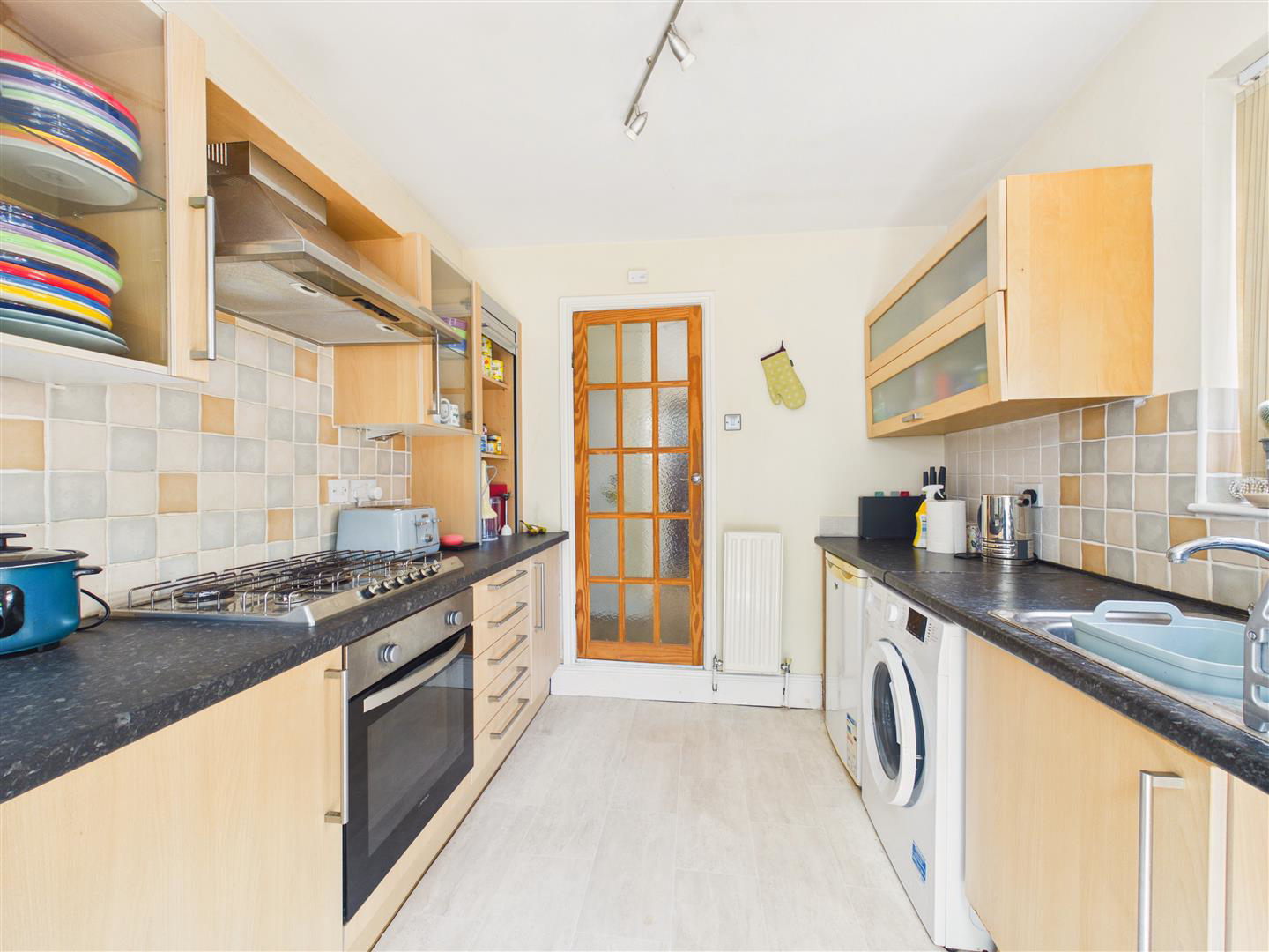 CAM05451G0-PR0169-STILL011.jpg