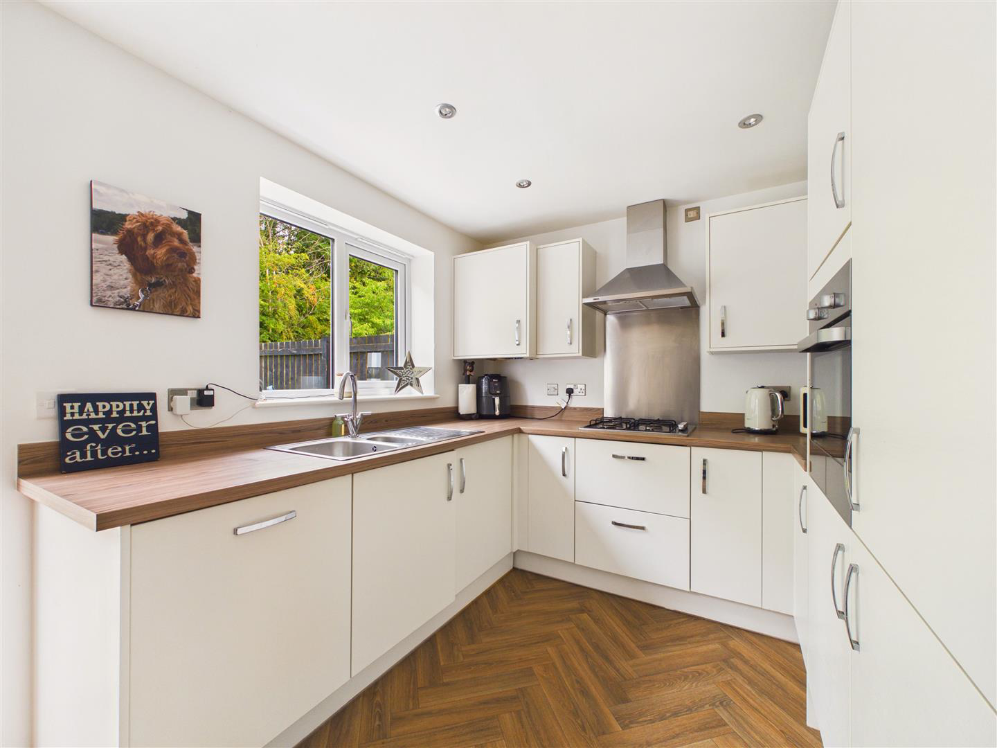 Longleat Avenue, Elloughton, photo 5
