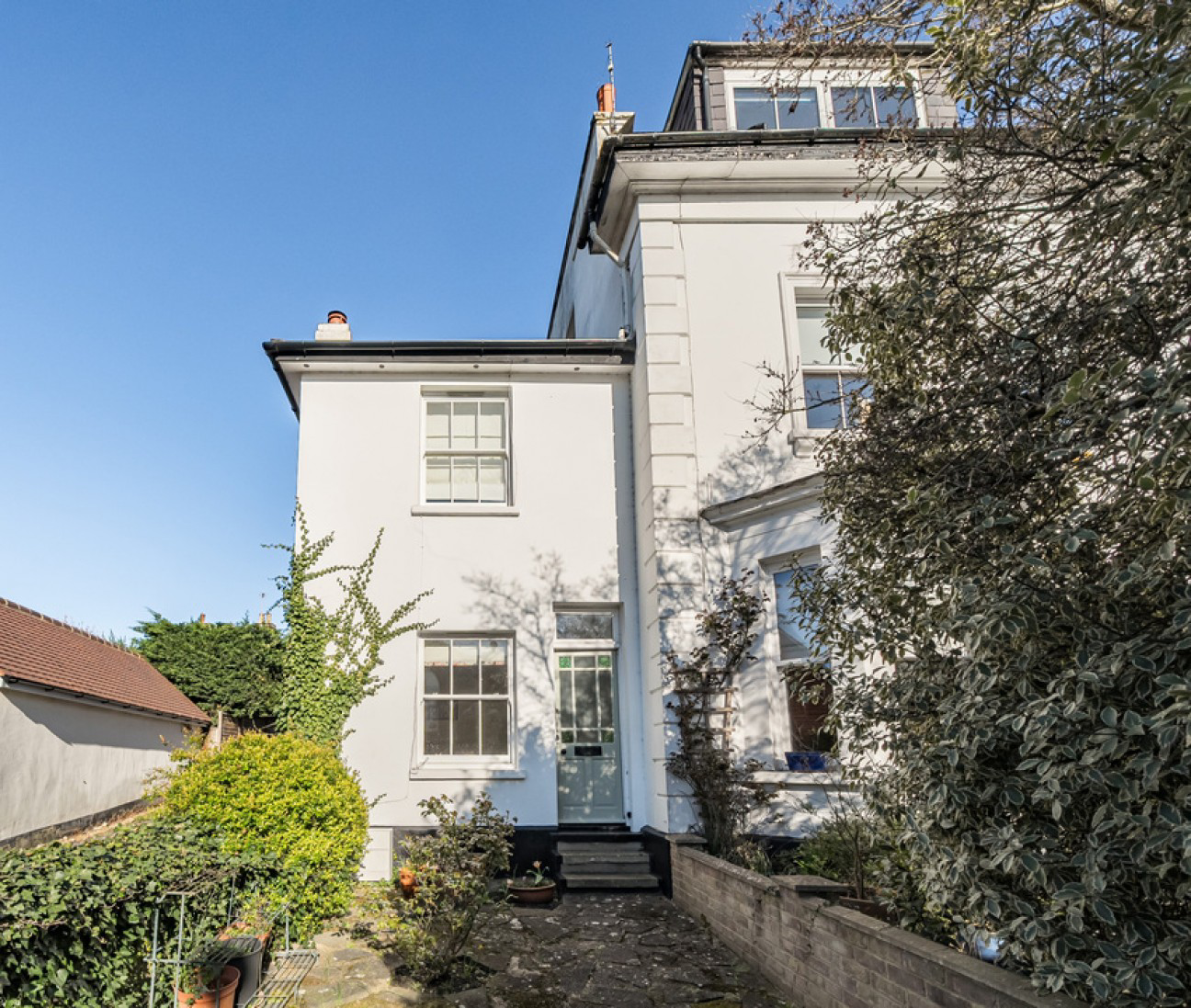 Surrey, Leatherhead, KT22 8EP