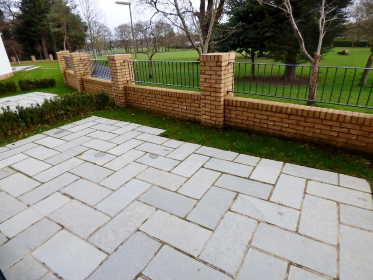 Oaks View, Court Lane, Surrey, Epsom, KT19 8NG