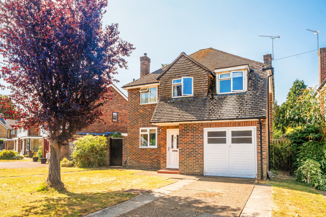 Fetcham, Surrey, Leatherhead, KT22 9LJ