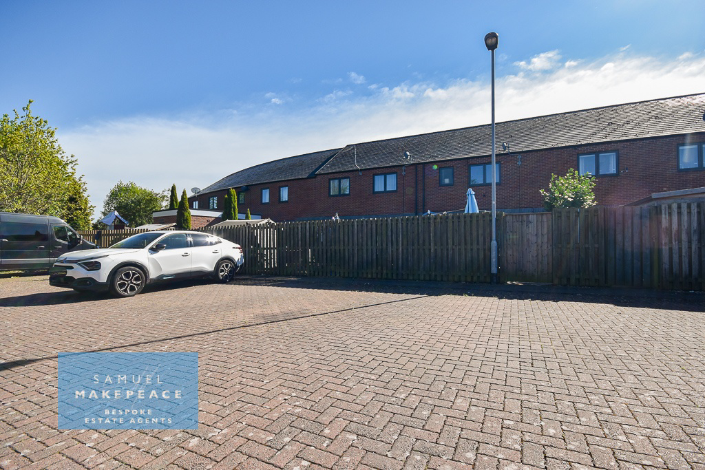 Woodcastle Crescent, Newcastle, Stoke on Trent, photo 17