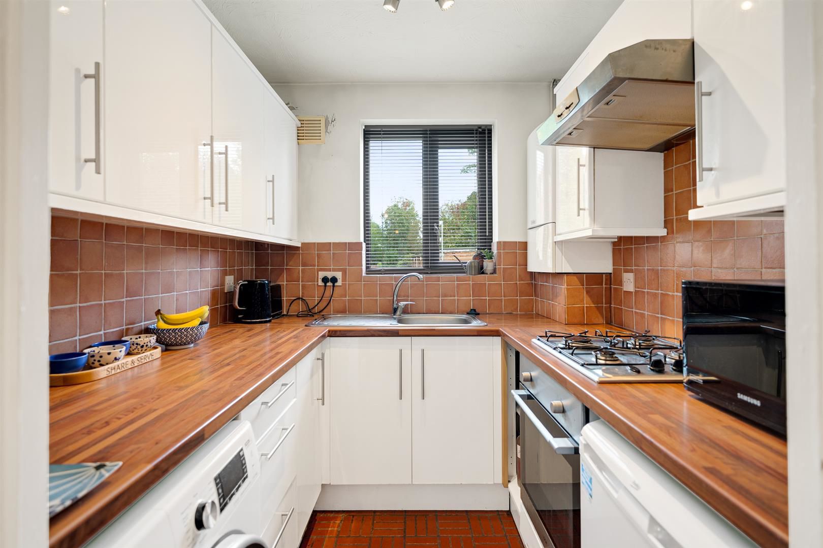 Luscombe Court, Park Hill Road, Shortlands, BR2, photo 3