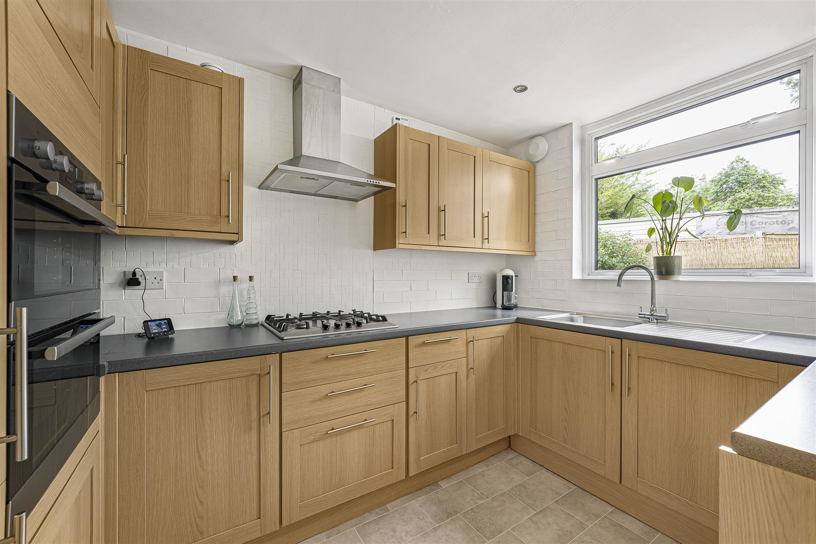 Blackness Lane, Keston BR2, photo 11