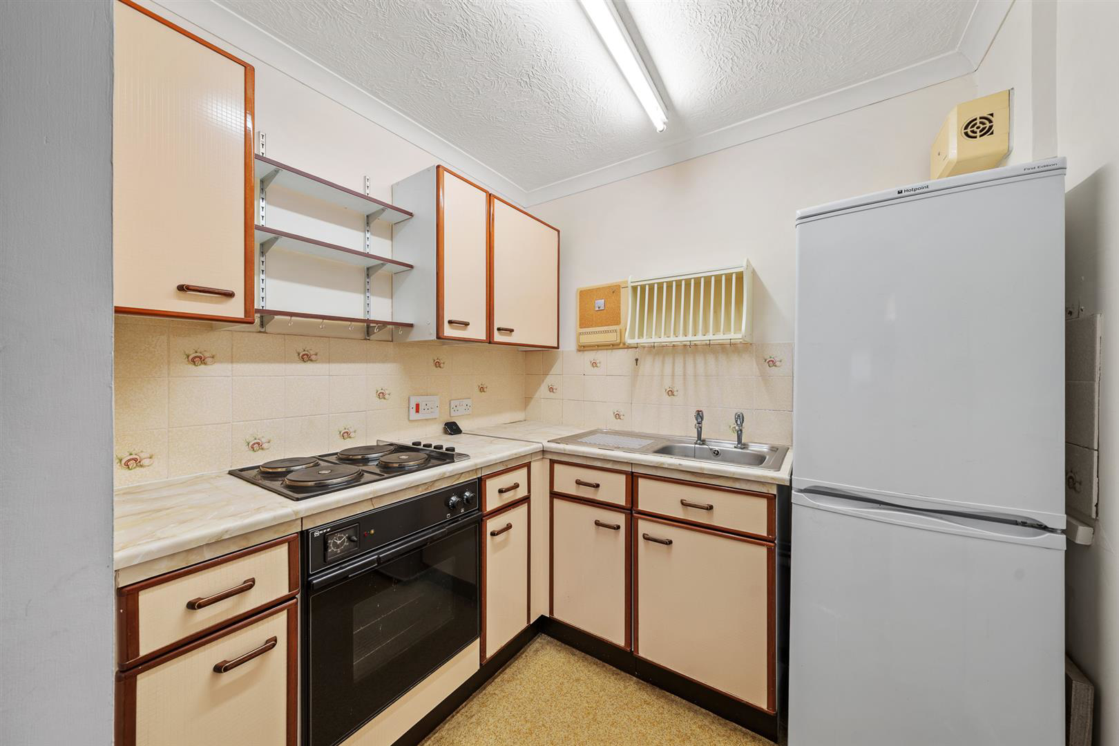 Forge Close, Hayes, Bromley, BR2, photo 3