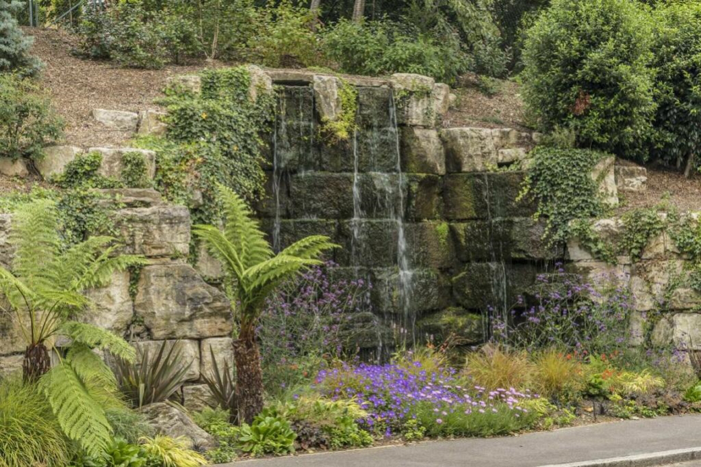 Southlands Drive, photo 17