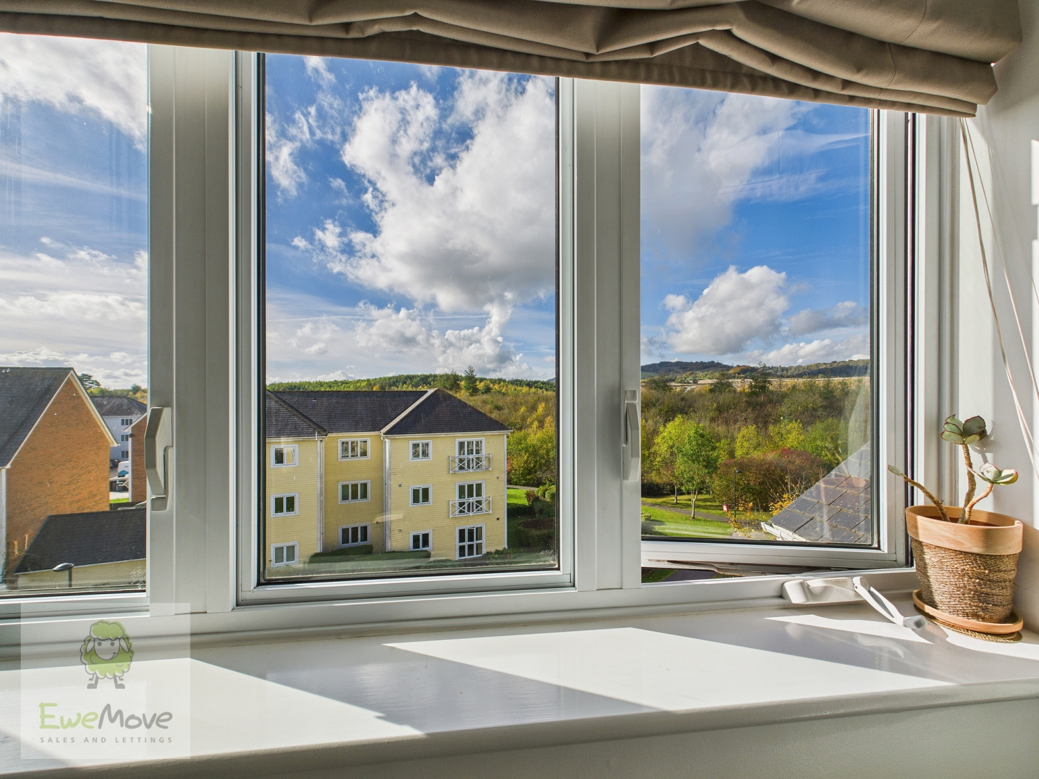 Alisander Close, Holborough Lakes, Snodland, ME6 5SH, photo 4