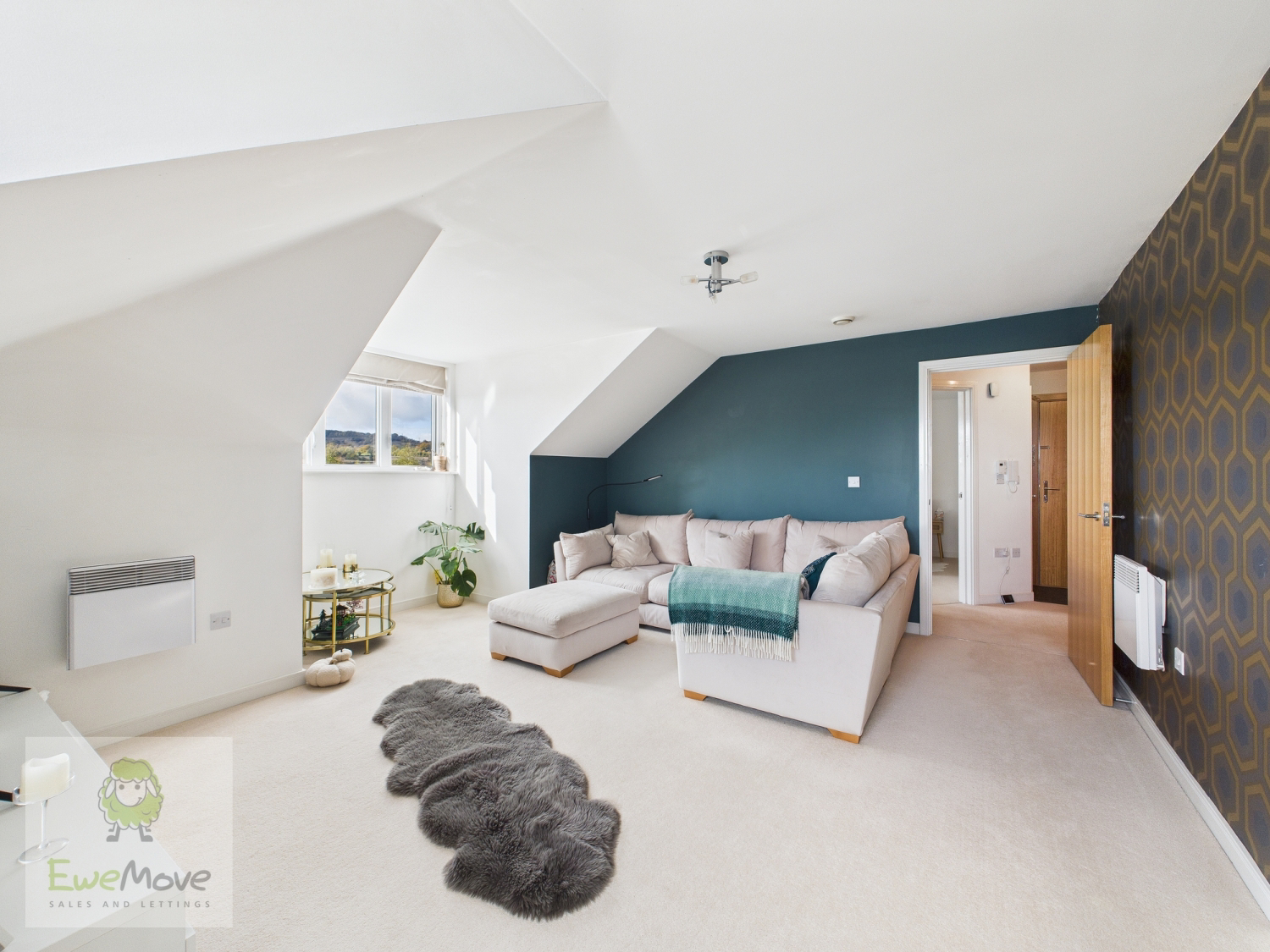 Alisander Close, Holborough Lakes, Snodland, ME6 5SH, photo 2