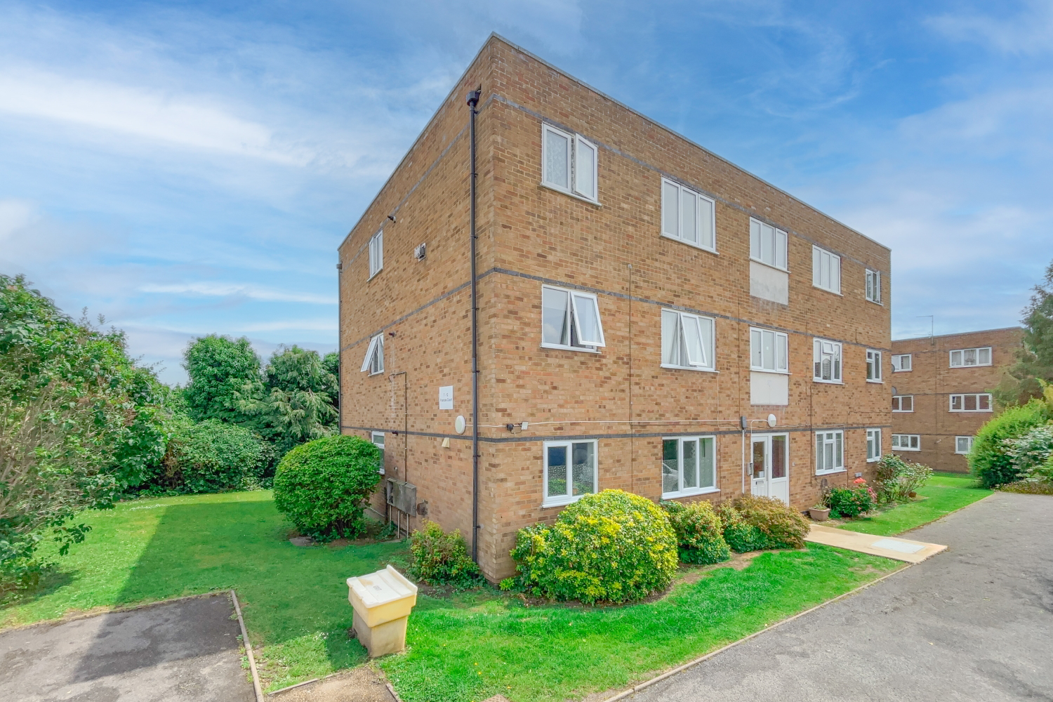 Frances Court Soulbury Road, Linslade, LU7