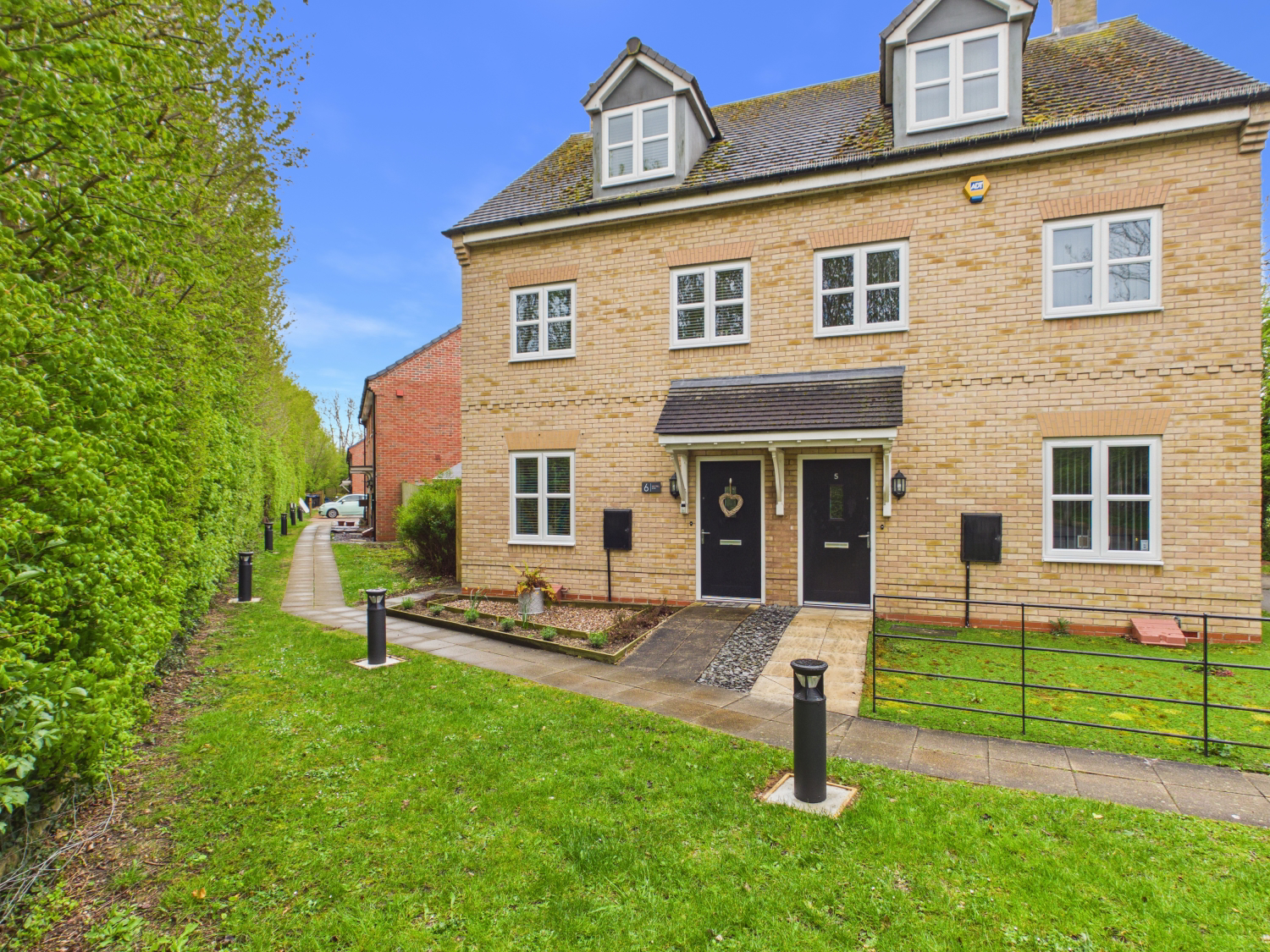 Kestrel Row, Southam, Warwickshire, CV47