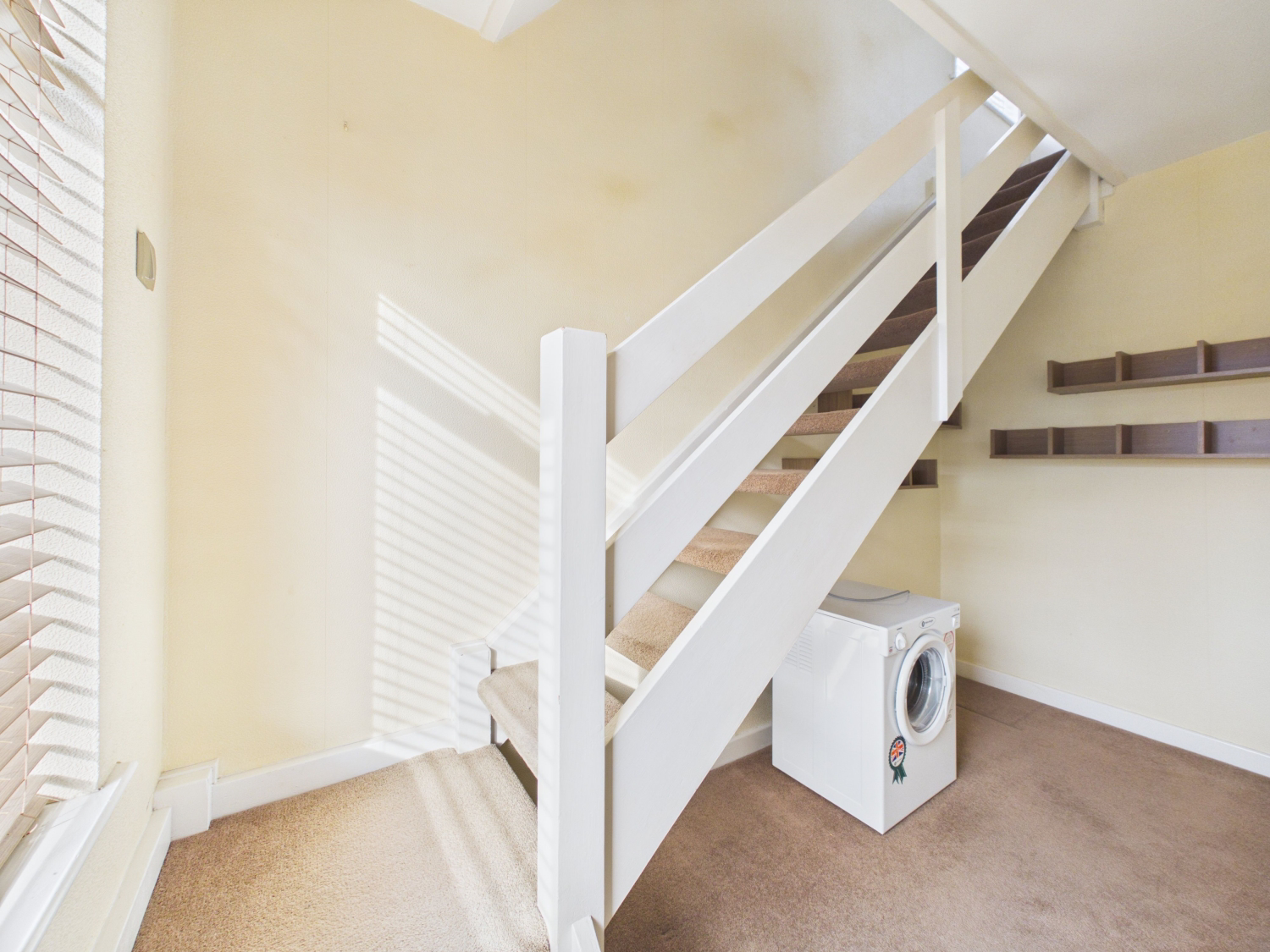 Scott Green Crescent, Gildersome, Leeds, West Yorkshire, LS27, photo 13
