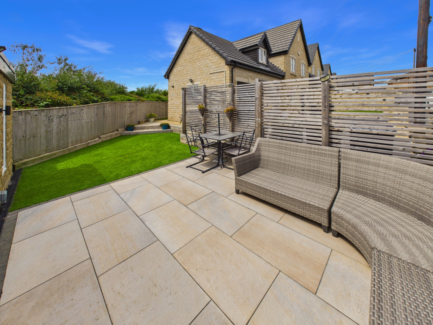 Moat Hill Farm Drive, Birstall, photo 41
