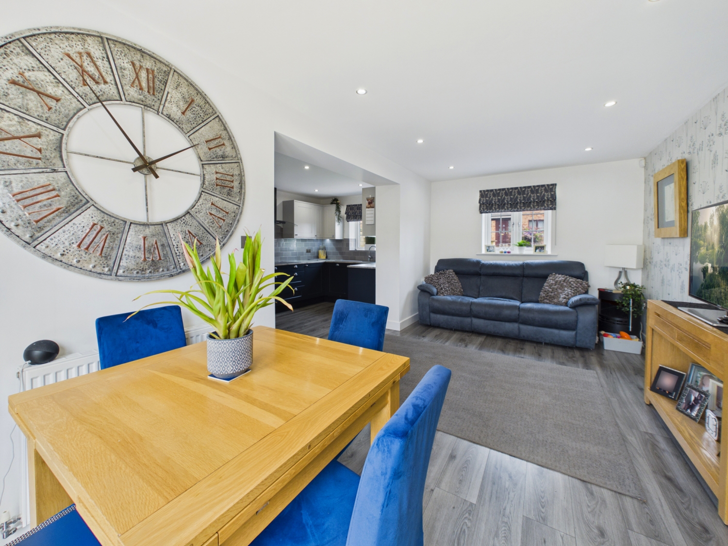 Moat Hill Farm Drive, Birstall, photo 2