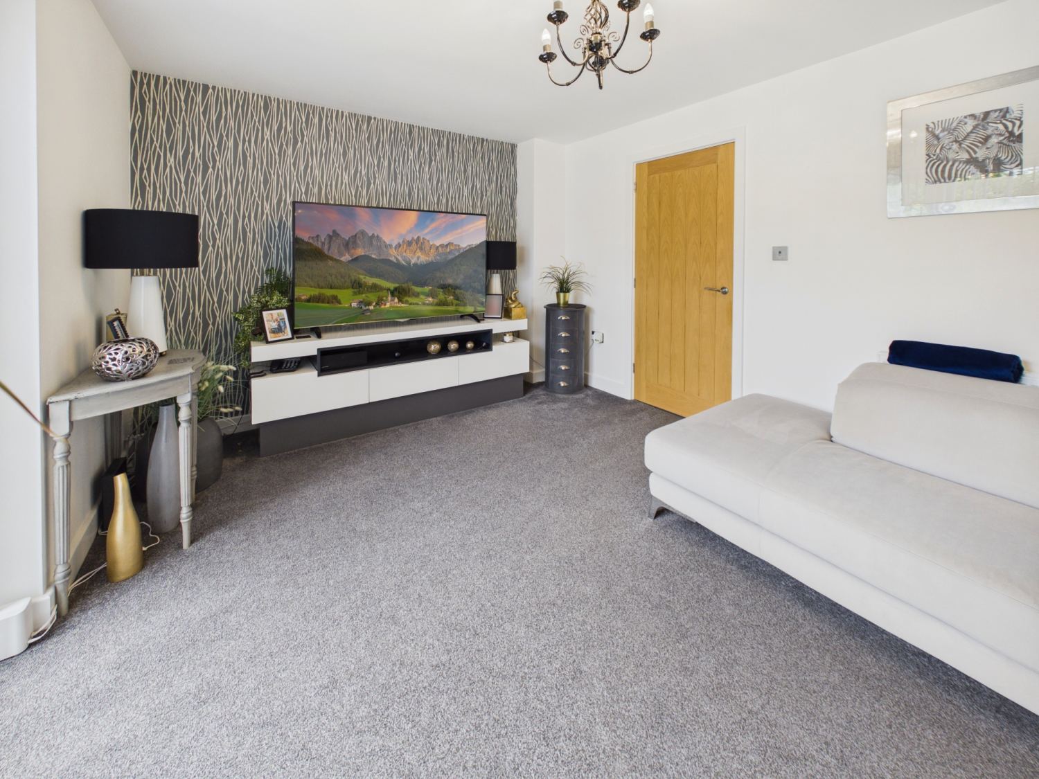 Moat Hill Farm Drive, Birstall, photo 8