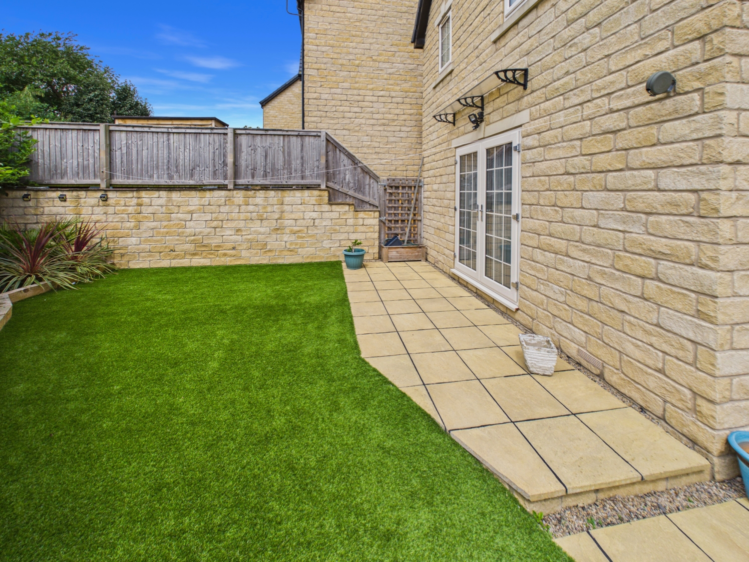 Moat Hill Farm Drive, Birstall, photo 38