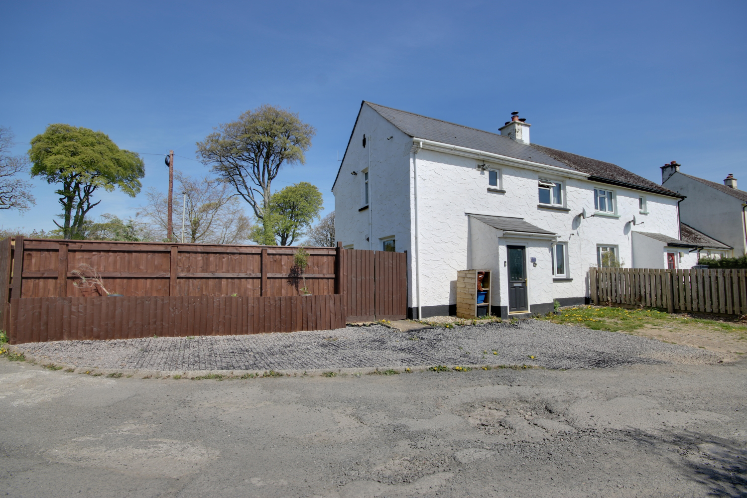 Crosspark Crescent, Shirwell, Barnstaple, Devon, EX31