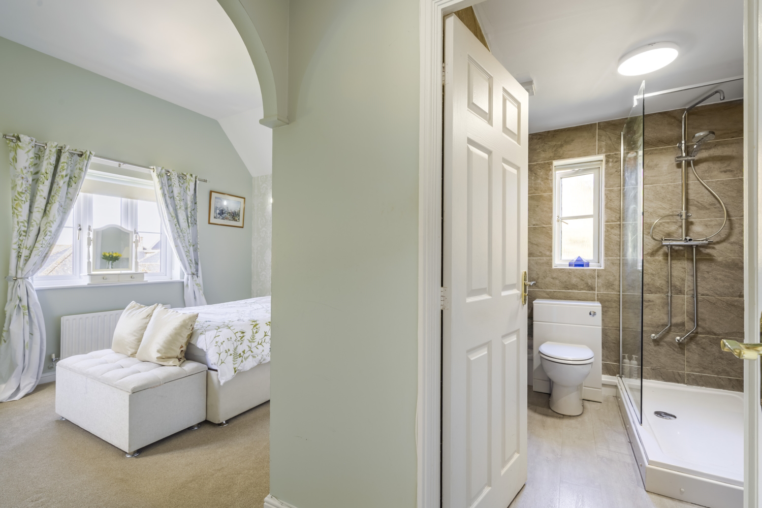 Century Close, Cirencester, photo 7