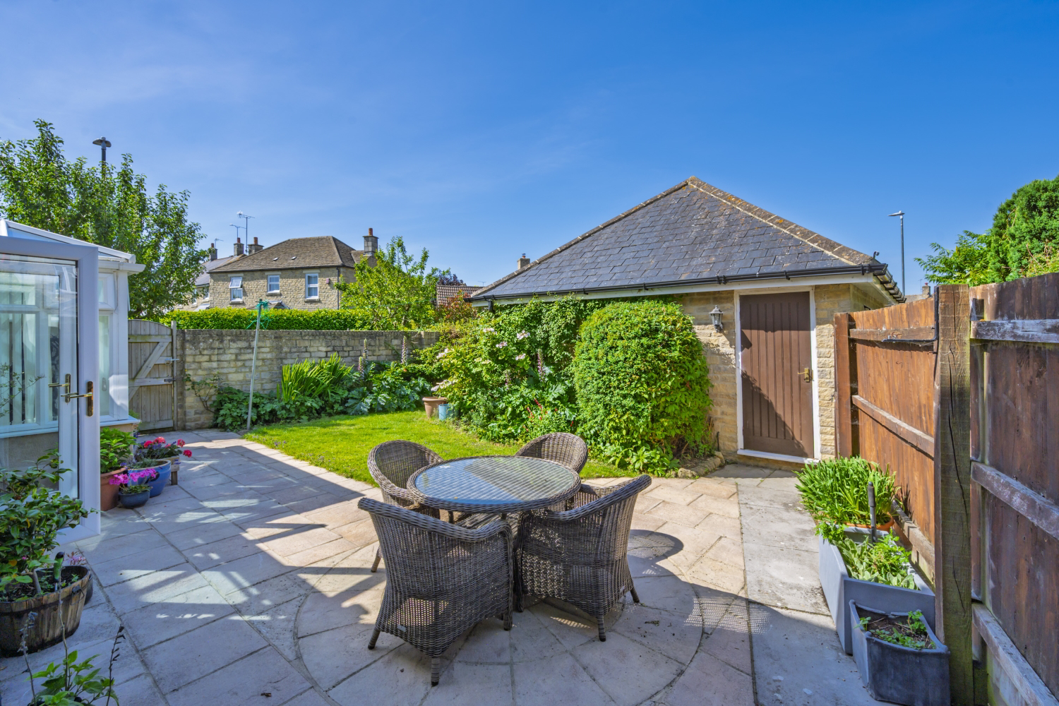Century Close, Cirencester, photo 5