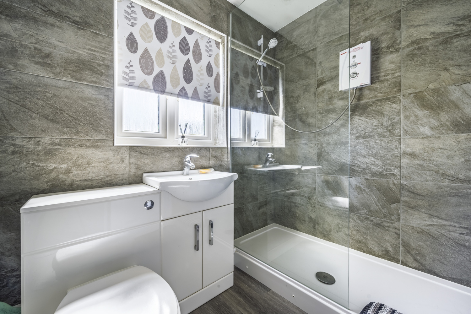 Century Close, Cirencester, photo 16
