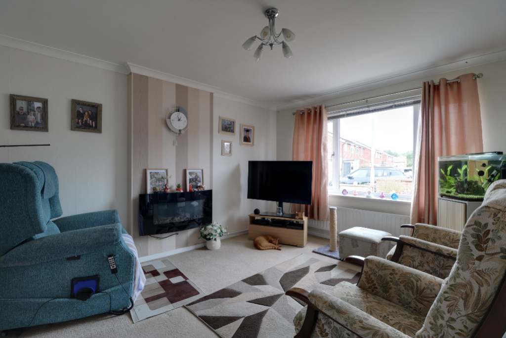 Sixth Avenue, Grantham, Lincs, photo 2