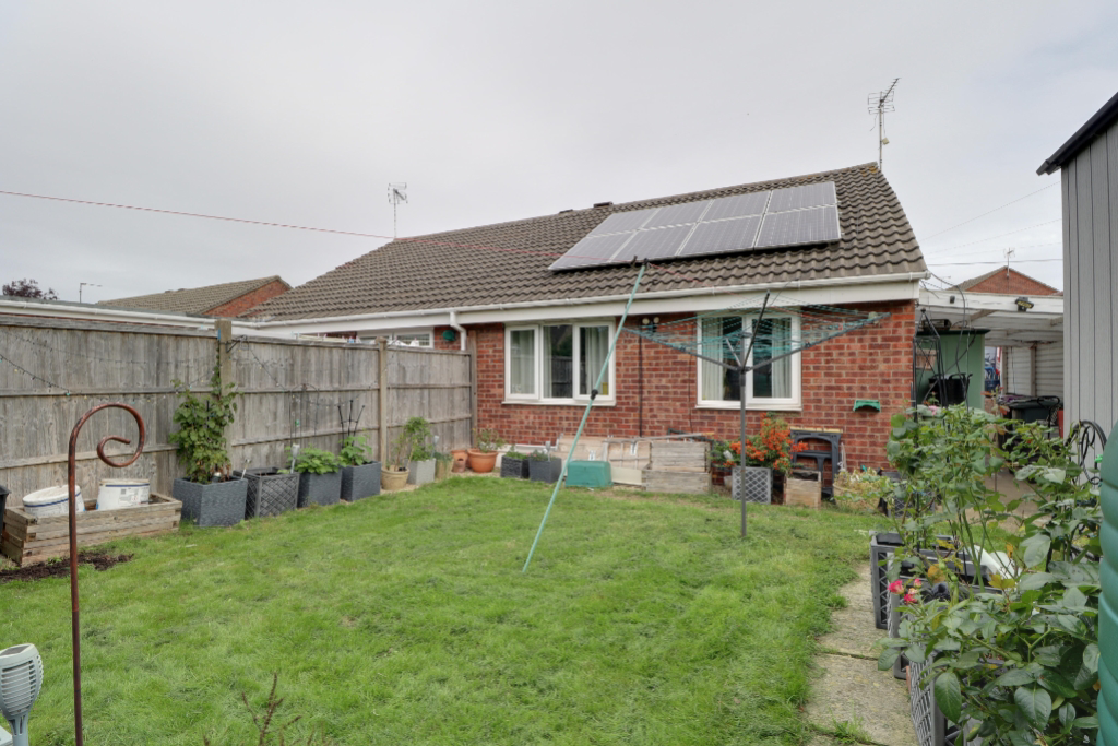 Sixth Avenue, Grantham, Lincs, photo 8