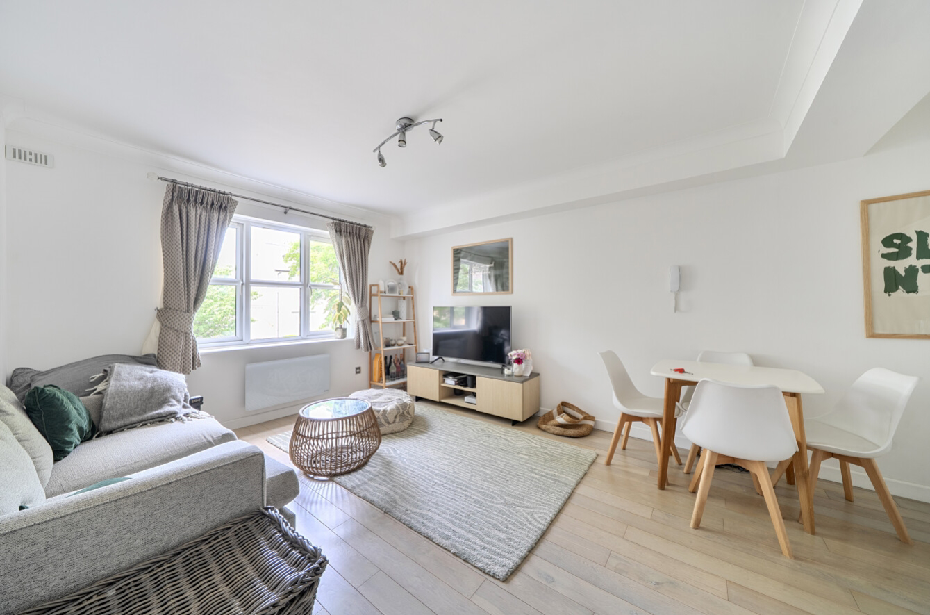 Ashdown Court, 30 Cedar Road, Sutton, Surrey, SM2, photo 4