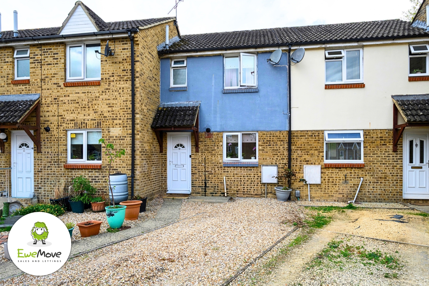 Cloudberry Road, SN25 | 2 Bedroom house, with driveway parking
