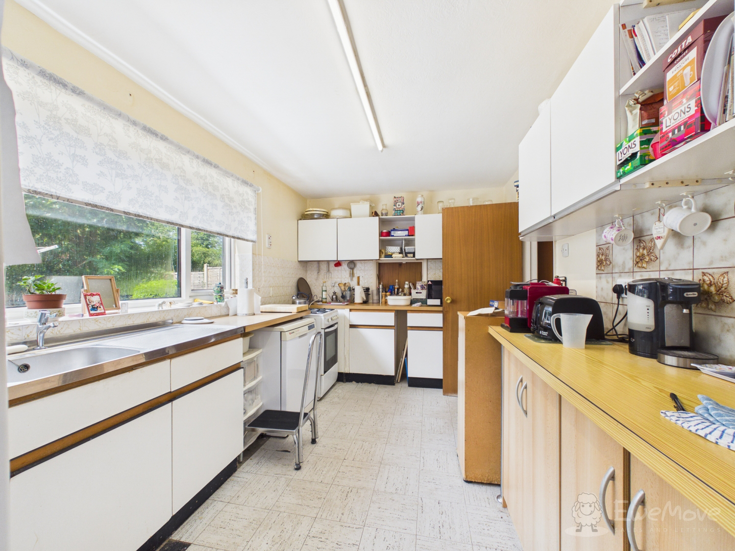 THE FAIRWAY, WHITEHILL, BORDON, HAMPSHIRE, GU35, photo 4