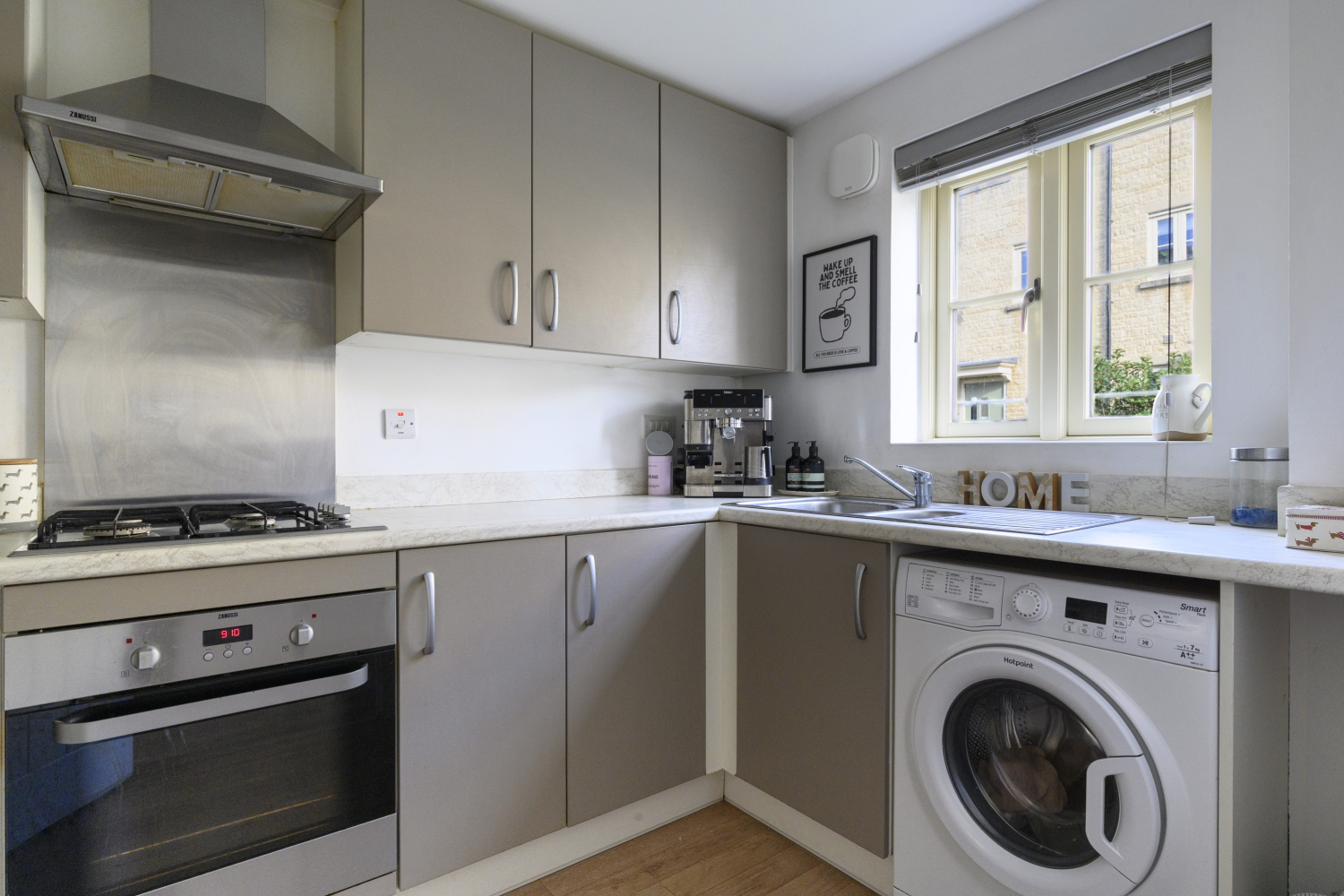 Brays Avenue, Tetbury, Gloucestershire, GL8, photo 3