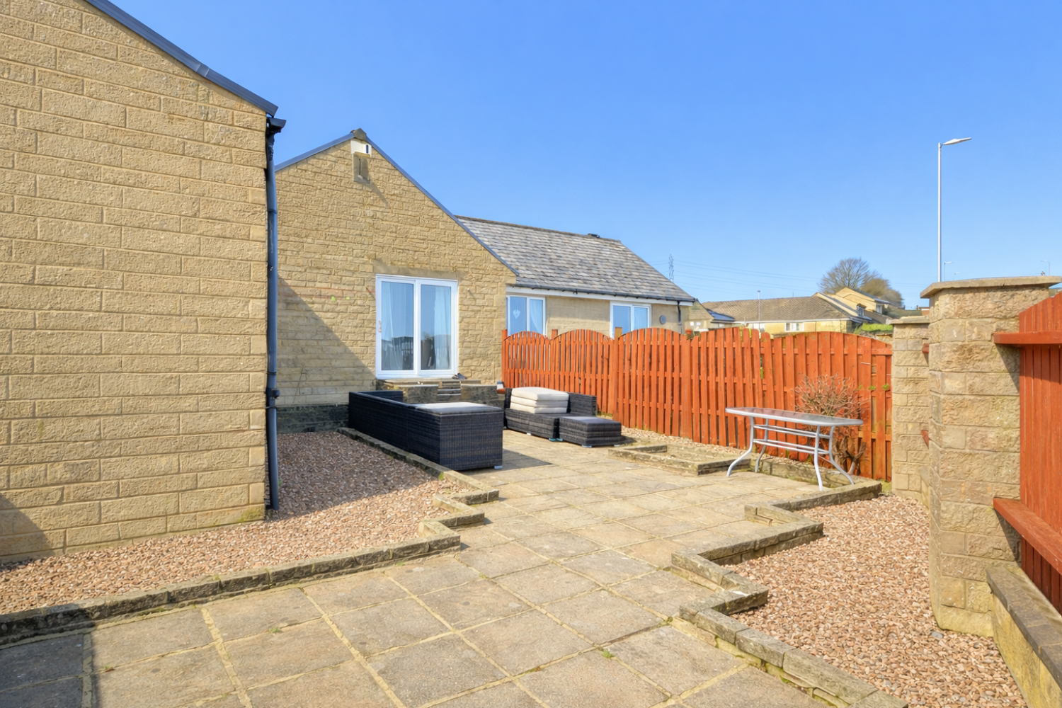 BADGER HILL, BRIGHOUSE, WEST YORKSHIRE, HD6, photo 2