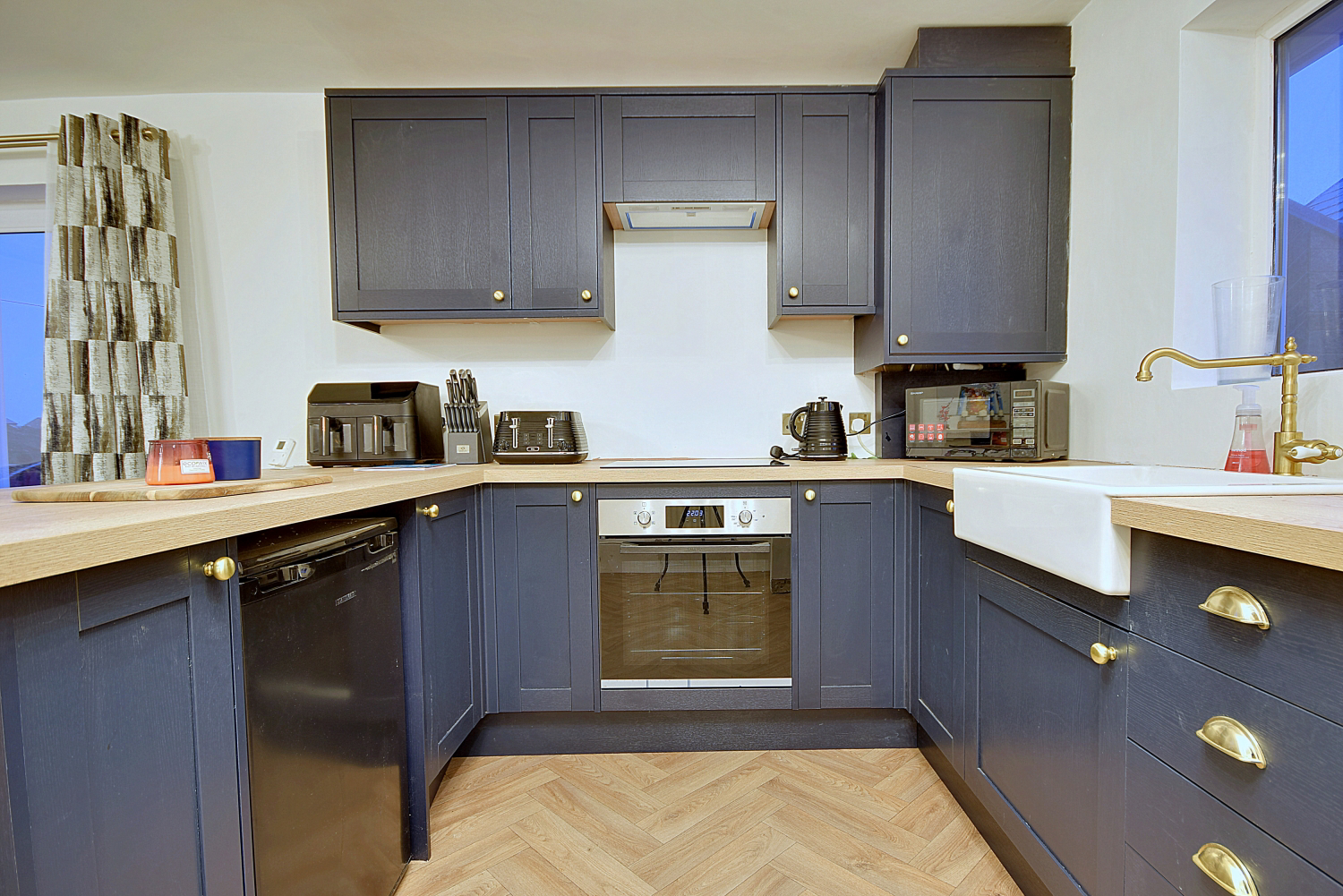 BADGER HILL, BRIGHOUSE, WEST YORKSHIRE, HD6, photo 7