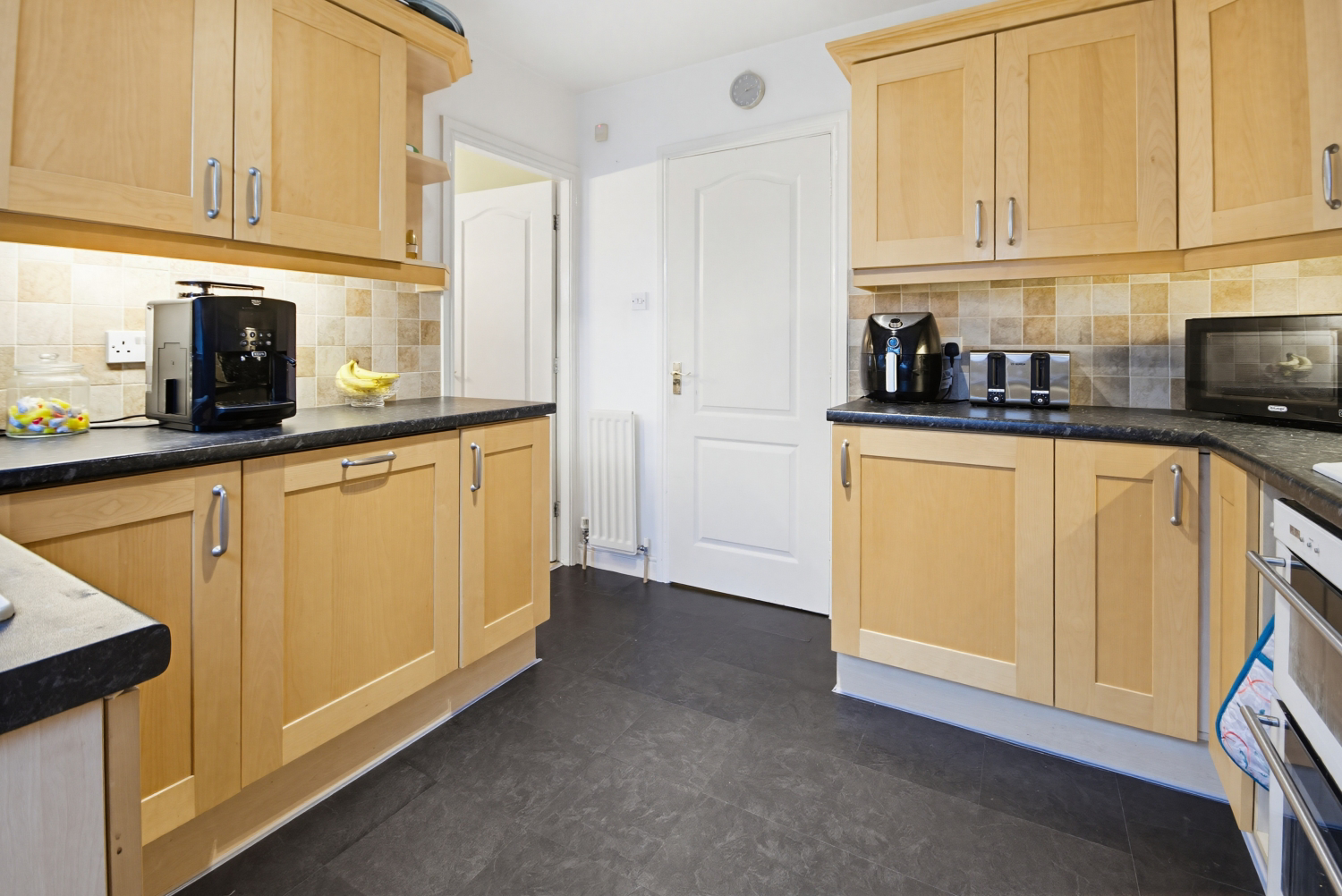 8 BIRKS ROAD, LONGWOOD, HUDDERSFIELD, HD3 4TD, photo 6