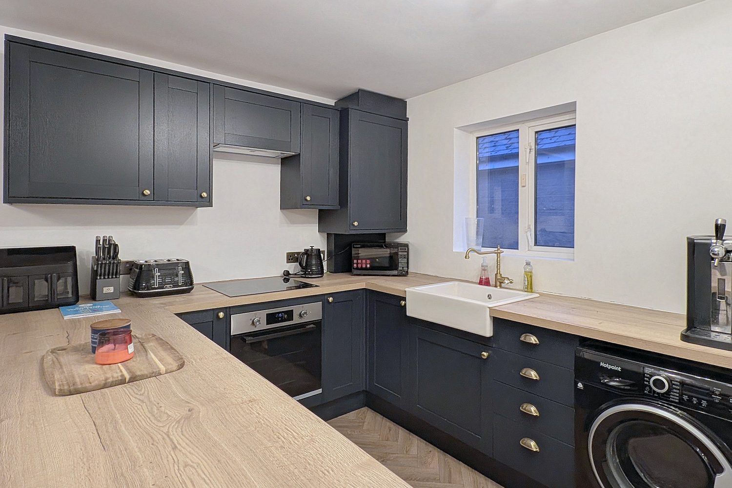 BADGER HILL, BRIGHOUSE, WEST YORKSHIRE, HD6, photo 8