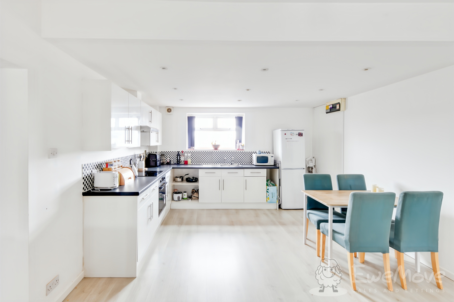 Flat 7, Ground Floor, Express House, Howsell Road, WR14 1TF