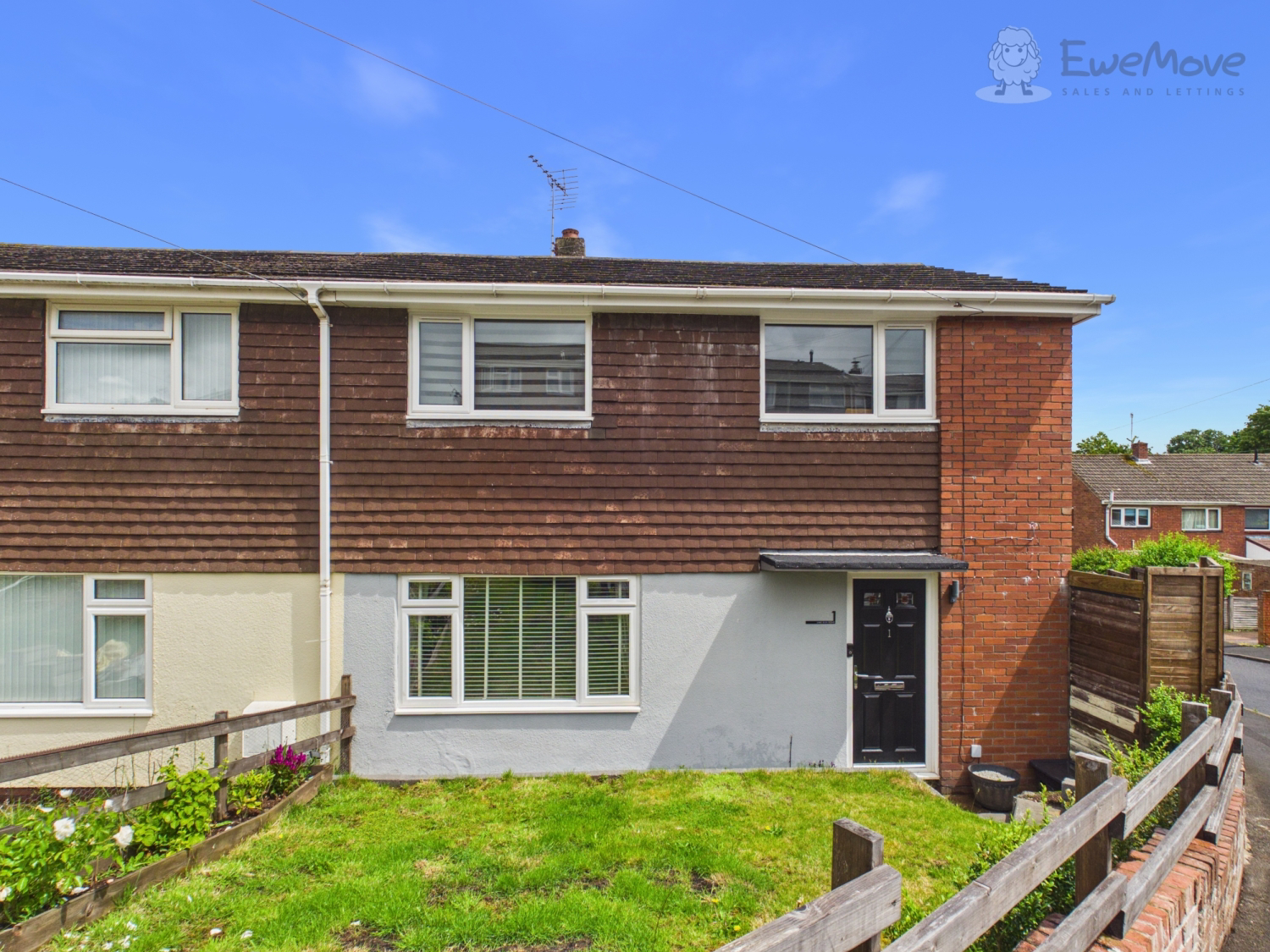 LIME KILN ROAD, TIVERTON, DEVON, EX16